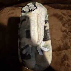 Fuzzy Babba Slipper Socks
